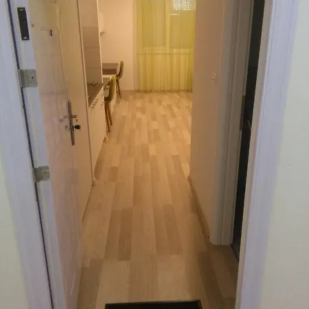 شقة Apartman Lara *